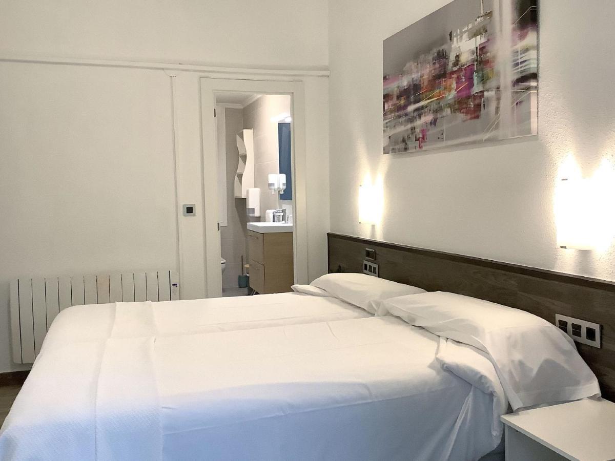 Pension Donostiarra San Sebastian Exterior photo