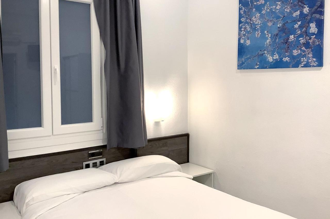 Pension Donostiarra San Sebastian Exterior photo