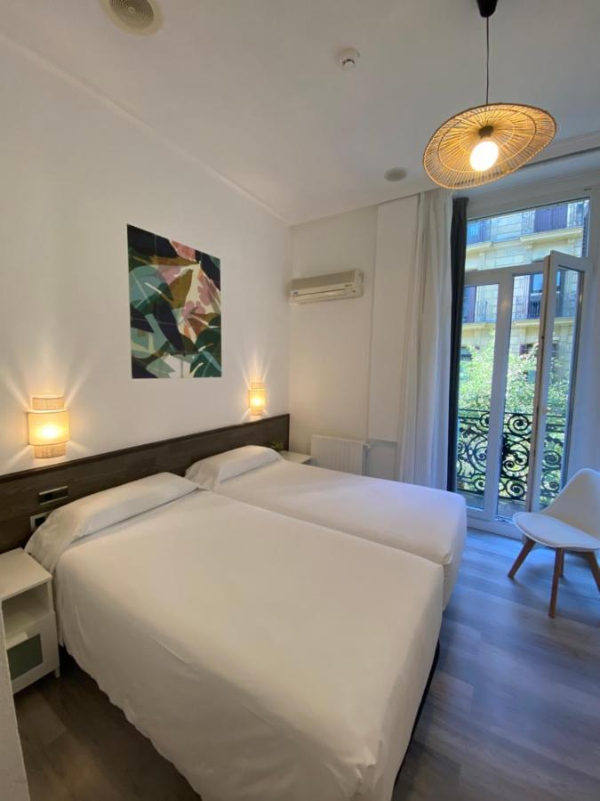Pension Donostiarra San Sebastian Exterior photo