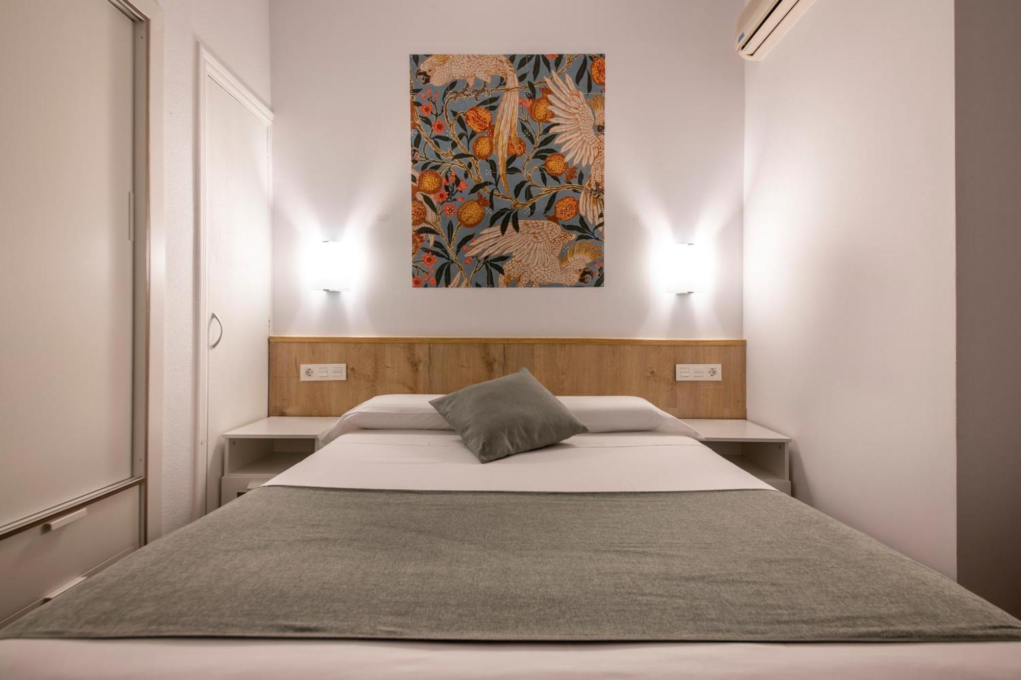 Pension Donostiarra San Sebastian Exterior photo