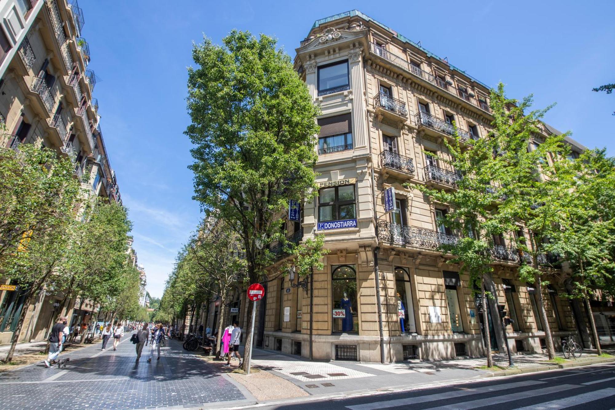 Pension Donostiarra San Sebastian Exterior photo