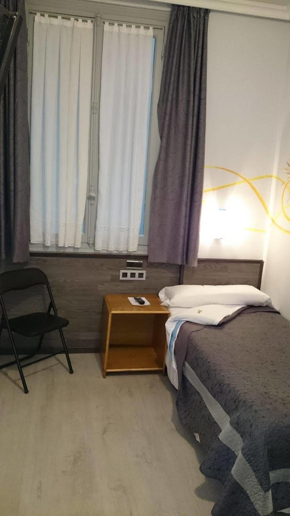 Pension Donostiarra San Sebastian Exterior photo